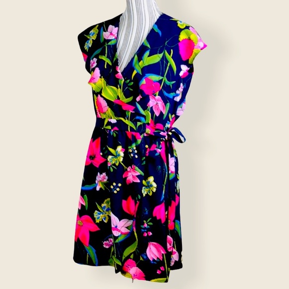 New Gianni Bini Penelope Wrap Dress - Picture 5 of 11